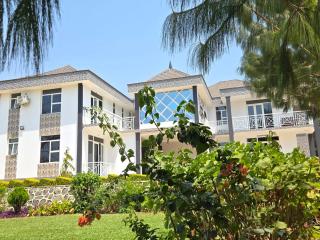 LEDEN Villa - 1