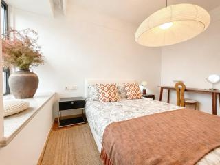 Gongxi Brand New 2BR Apart ment TOP RATED Host Managed By 5-Year Near Subway SDGG-502 - 1