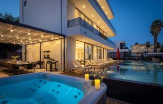 Cozy Home In Kastel Stari With Private Swimming Pool, Can Be Inside Or Outside - 3