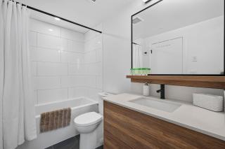 Spectacular View, Downtown 1 Bd at Brooklyn 2111 - 1