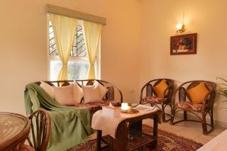 Alaya Bhowali -A Brand Of Shivaneel Hospitality - 5 km from Kainchi Dham - 8
