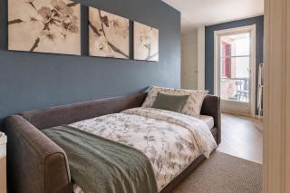sofainthelivingroom - 2