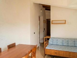 Apartment with shared pool near the sea - 8