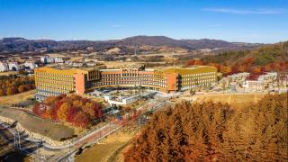 Ramada Hotel & Suite by Wyndham Gangwon Pyeongchang - 9