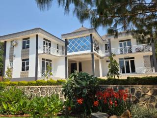 LEDEN Villa - 0