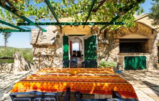 Charming house in Povlja 38 m² with sea view - 2