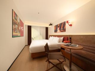 YUEBY Design Hotel Zhujiang New Town Wuyangcun Subway Station - 1