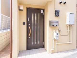 Yellow House - 7