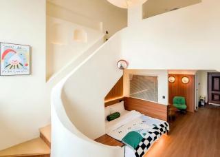 Room2Dream City Fully Furnished Suite Apartment - 4