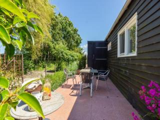 Holiday Home in Zeeland with Romantic Terrace - 6