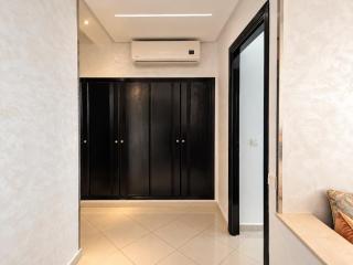 Grand appartement lumineux avec balcon & parking idéal familles et pro - 8