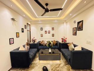 The Elite Stay Luxury Living in Chhatarpur - 0