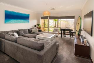 Salt & Skye- Enchanting Beach House - 2
