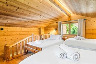 Cozy Chalet with Private Parking Sleeps 7 - 1