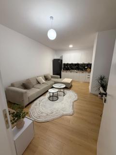 Aura Apartment Lezhe - 9