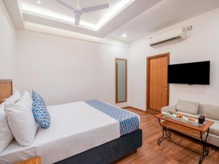 Palette Hotel by CheckIn Jaipur City Centre - 3