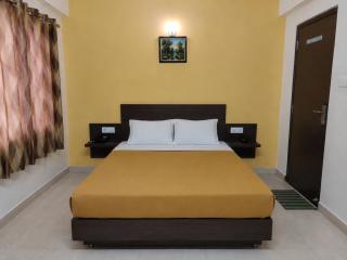 Hotel Vibrant Candolim Beach - 0