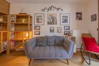 White Pearl B12 Cosy Chamonix Base for 2 - Happy Rentals - 4