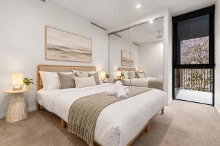 Indooroopilly Central-2BR 2BA with Free Parking - 5