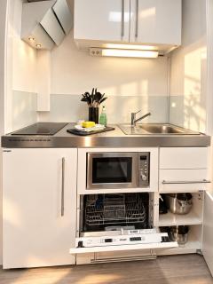 1,5 Zimmer Apartment in S-Bahn Nähe, 35 qm, max 4 Pers, zentral, private Terasse, Internet 250 MBit - 1