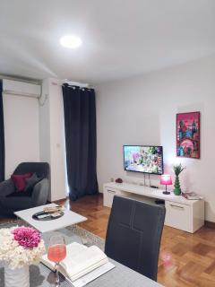 Central Walk Apartment - 1