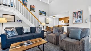 The Red Pine Loft by AvantStay - 4