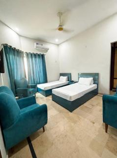 Hotel Business Boutique - Multan - 0