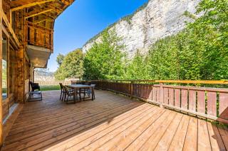 Large Mountain Chalet with Hot Tub Sleeps 19 - 6