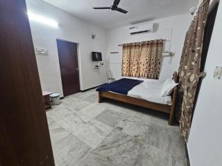 Meenakshi Holiday Resort - 9