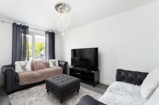 Sheffield Boutique 4-Bed Home - 7