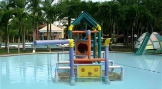 Pineapple Island Resort - 9