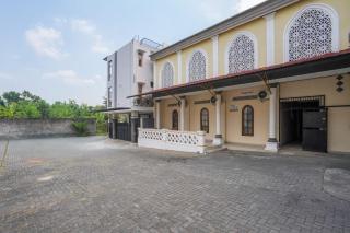 RedDoorz Syariah at Homestay Attin Tugu Jogja - 7