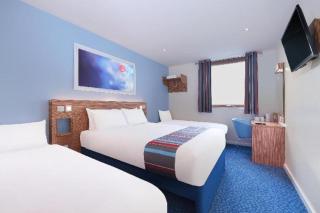 Travelodge Camberley Central - 7