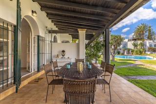Golf Valley 3BR with 9 Pools and Rooftop BBQ - 1