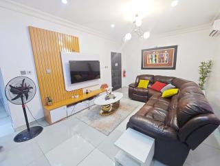 2 Bedroom Apartment Lekki - Highly Secured with 24hrs Power - 0