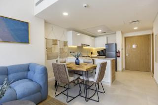 Bloomfields 2BR in Radiant Boulevard - Reem - 8