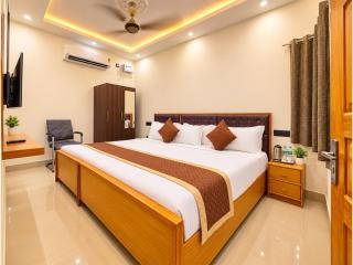 MateShri Palace Ayodhya - A Peaceful Stay Near Shri Ram Janmabhoomi, Hanuman Garhi & Ayodhya Spiritual Heritage Comfortable Family Rooms, Wi-Fi & Easy Access to Major Temples - 7