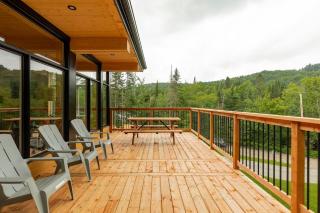 Luxe Mountain Escape - Hot Tub - Fireplace - Cozy - 1