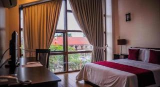 The Bauan Plaza Hotel - 1