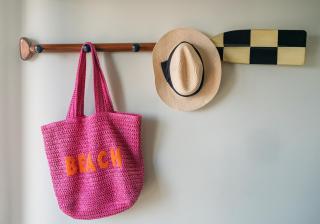 Bijou Beachfront Gem, Rock - 8