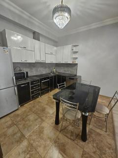 Modern 2-Bedroom Apartment in Central Yerevan - 8