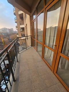 Modern 2-Bedroom Apartment in Central Yerevan - 2