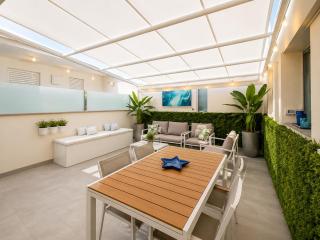 Sunrise Apartment by Symphonya Luxury Holiday Rentals - 3
