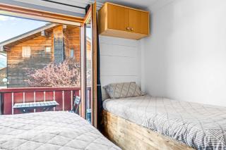 2 Ensuite Bedrooms Walk to town On Bus Route - 1