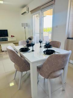 Central Park Residence - 5