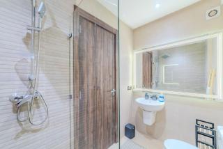 New! 2BR Cosy Stay - Hivernage- Pool View - Parking Near M Avenue & Rail - Marrakesh - 1
