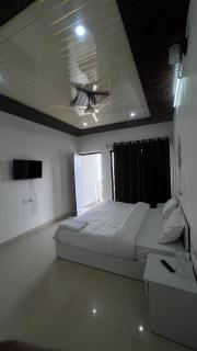 Deepayan luxury stay - 3