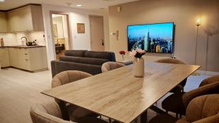 Fully Renovated Spacious Luxury 5BR plus Maid's Room By La Buena Vida Holiday Homes - 9