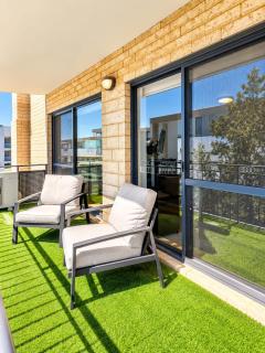 Spacious 2BR East Perth Pool Gym CATBus CBD Optus - Perth - 1