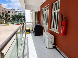 Lavish 4 Bedroom Apartment at Palm Village - 7
